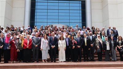 وزير الاتصالات يفتتح احتفالية قدوة. تك 2025 ويؤكد على تمكين المرأة رقمياً من خلال بناء القدرات الرقمية لأكثر من 30 ألف سيدة بمختلف المحافظات
