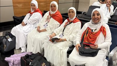 انطلاق أولى رحلات الحج السياحي من مصر إلى السعودية وسط استعدادات مكثفة لتوفير أفضل الخدمات لـ 33173 حاج هذا الموسم