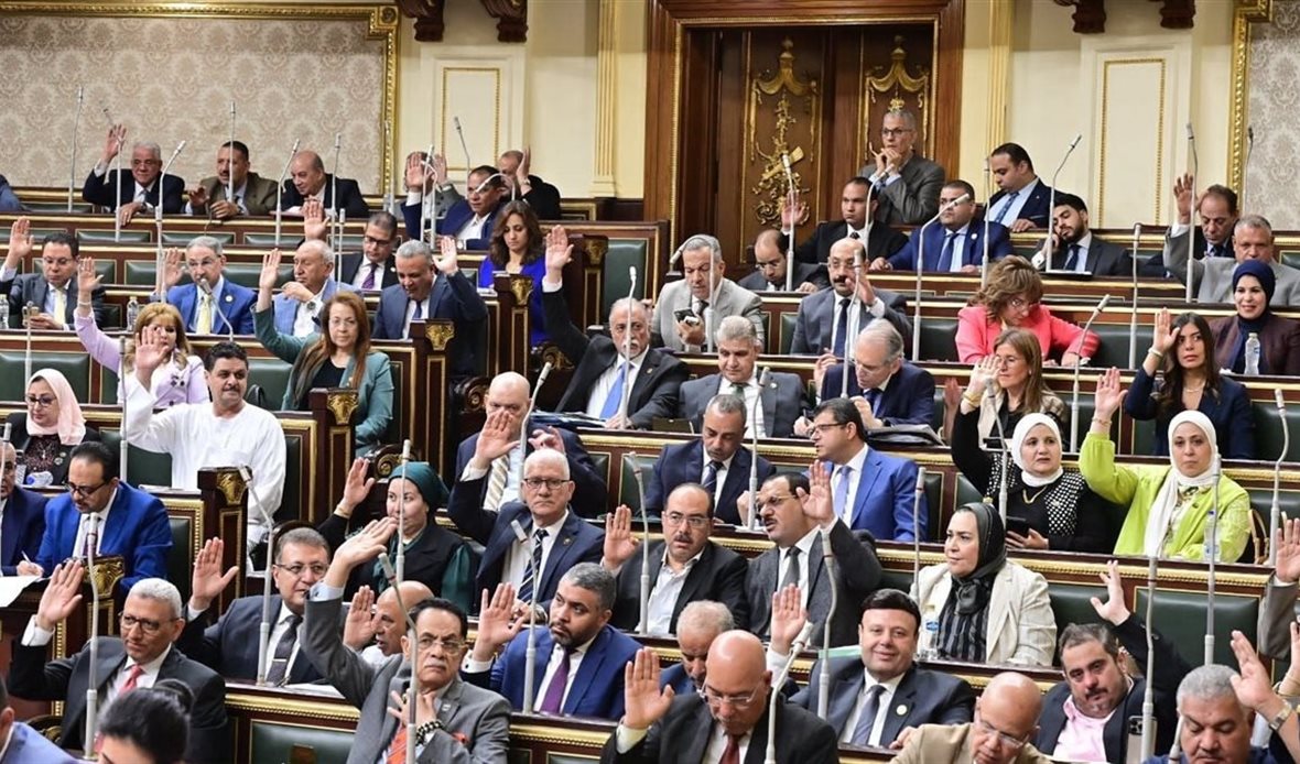 جلسة حاسمة في البرلمان