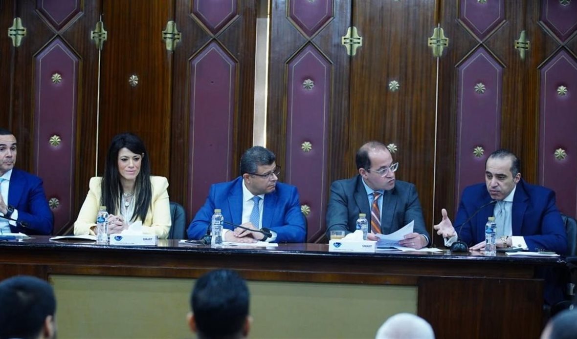 اجتماع لجنة الشئون