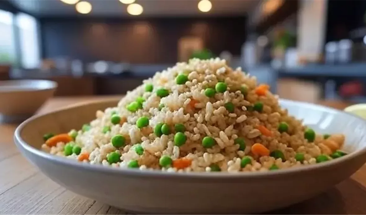 خطوات عمل الأرز المقلي