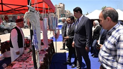 افتتاح معرض “كنوز مطروح” 2025 بمدينة المنصورة وسط حضور جماهيري ورسمي لدعم الصناعات التراثية والزراعية في مصر وتعزيز التعاون الاقتصادي بين المحافظات