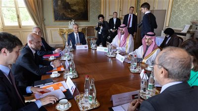 بيان مشترك من مصر والسعودية والأردن بعد لقاء وزير خارجية فرنسا في باريس: دعم دولي لوقف الحرب على غزة وتحضيرات لمؤتمر دولي لحل الدولتين