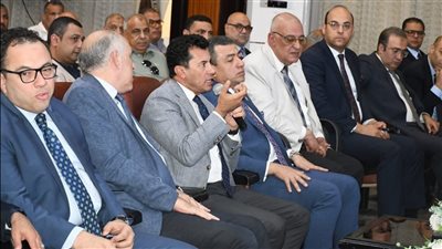 وزير الشباب والرياضة يشهد اللقاء التعريفي للانتخابات الإلكترونية للهيئات الرياضية ويؤكد ترسيخ الشفافية والتحول الرقمي ضمن خطة تطوير الإدارة الرياضية في مصر
