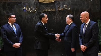 رئيس الوزراء يشهد توقيع اتفاقية تشغيل وصيانة متكاملة للحي التجاري بالعاصمة الإدارية عبر تحالف مصري - صيني بنموذج إدارة حديث لضمان استدامة التشغيل وكفاءة الخدمات