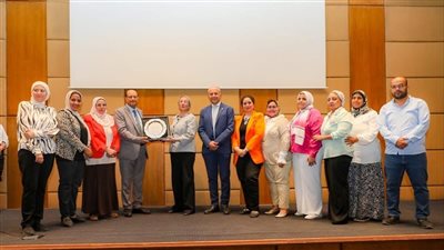 وزيرة البيئة تكرم الصحفيين الفائزين بجائزة التميز الصحفي بمسابقة “الصناعة الخضراء” وتؤكد أهمية الإعلام في دعم التوازن بين الصناعة وحماية البيئة