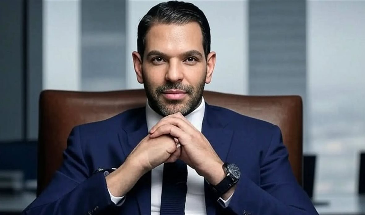 وفاة الملياردير الهندي