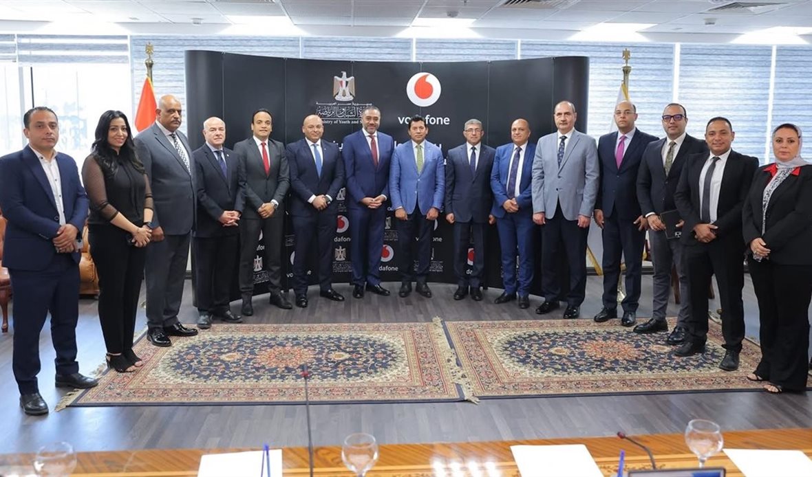 وزارة الشباب توقع