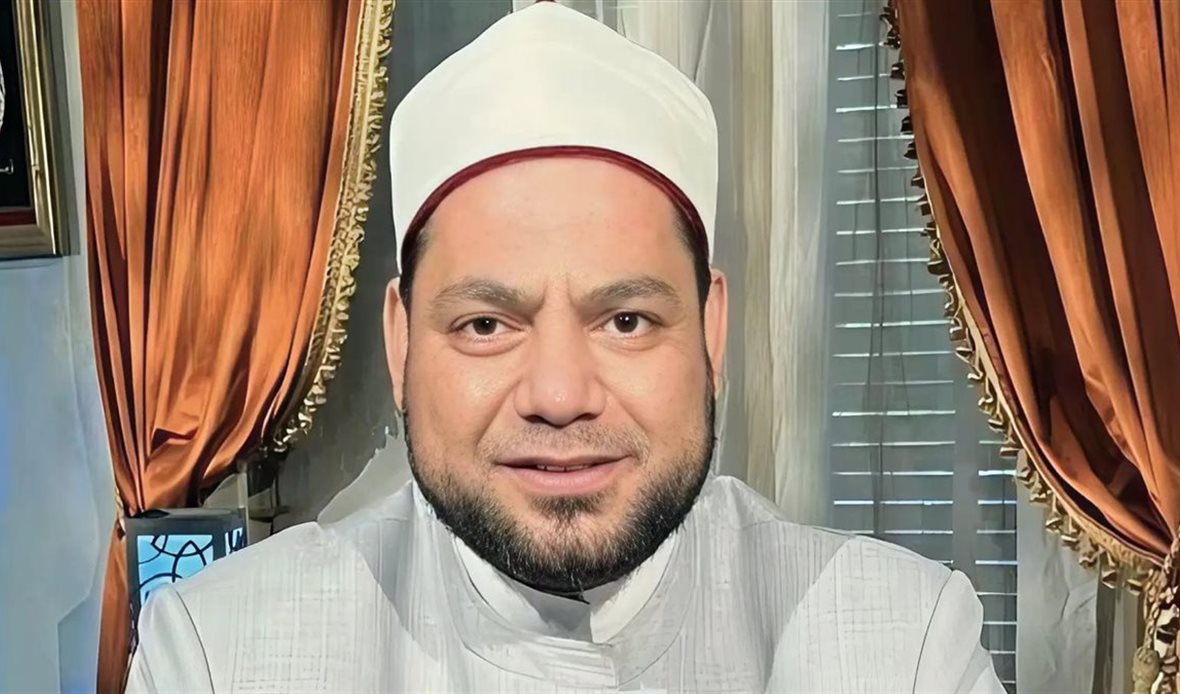 الدكتور مصطفى عبد