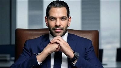 وفاة سونجاي كابور بعد ابتلاع نحلة أثناء مباراة بولو تهز الأوساط الاقتصادية والرياضية
