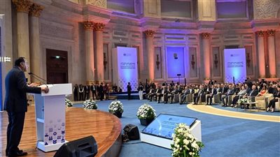 مدبولي: القطاع الخاص يشكل 70% من الاقتصاد المصري ويمثل ركيزة التنمية المستدامة