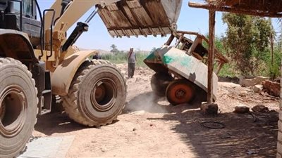 أسوان تواصل التصدي لطواحين وكسارات الذهب المخالفة: إزالة 6900 متر من التعديات لحماية ثروات الدولة