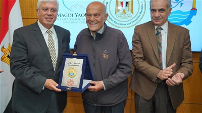 وزير التعليم العالي ومجدي يعقوب يشهدان توقيع بروتوكول لتطوير مركز القلب بأسوان وتعزيز التعاون البحثي والطبي بين الجامعة والمؤسسة.