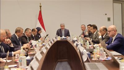 وزير السياحة والآثار يترأس اجتماع المتحف المصري الكبير لمتابعة تجهيزات الافتتاح