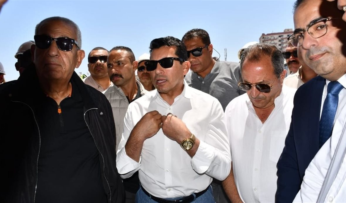 وزير الشباب ومحافظ