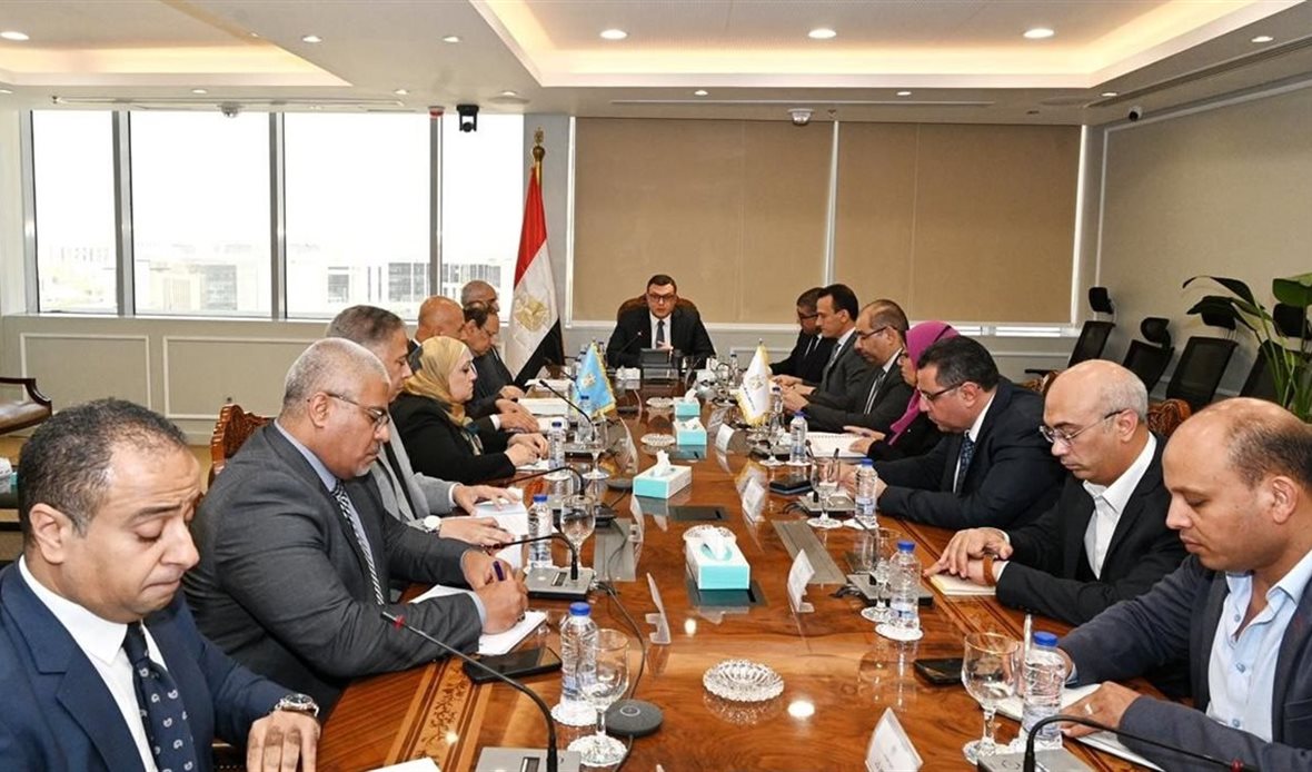 اجتماع موسع لمتابعة