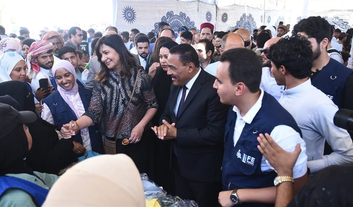 قافلة إيد واحدة تقدم