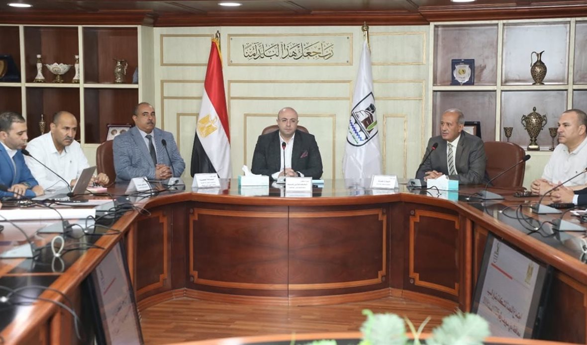 محافظ بني سويف يعتمد