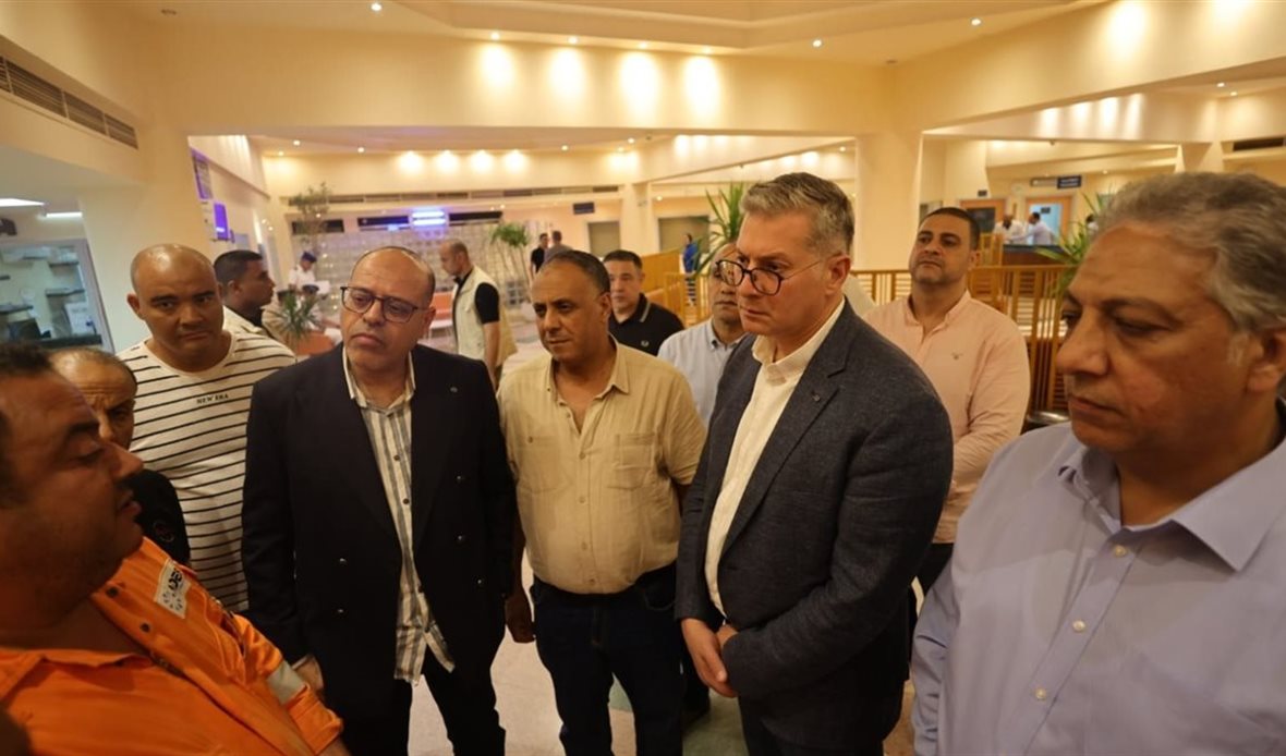 وزيرا البترول والعمل