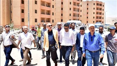 محافظ الأقصر يتابع تسليم إسكان الطود بعد 16 عامًا