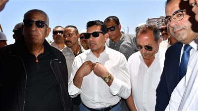 وزير الشباب والرياضة ومحافظ بورسعيد يتفقدان استاد بورسعيد الرياضي الجديد ويعلنان افتتاحه في عيد المحافظة لتعزيز البنية التحتية الرياضية والاقتصاد المحلي