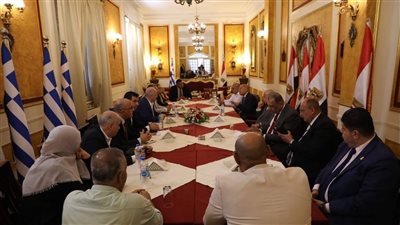 بدء تطوير محل جروبى بميدان طلعت حرب بالقاهرة