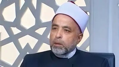 دار الإفتاء المصرية: حكم الصلاة خلف إمام ألدغ وآراء الفقهاء