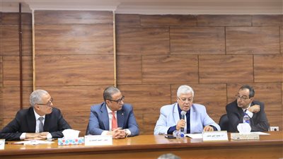 وزير التعليم العالي يبحث الاستعدادات النهائية لانطلاق 12 جامعة أهلية جديدة تشمل جامعة الفيوم