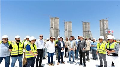 وزير الإسكان يتفقد أبراج الداون تاون وبحيرات «العلمين لاجون» استعدادًا لتشغيل أكبر بحيرة