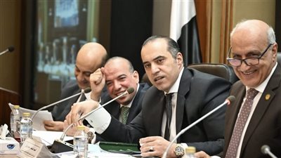 قانون التعليم الجديد يطلق «البكالوريا المصرية» ويخفف أعباء الأسر