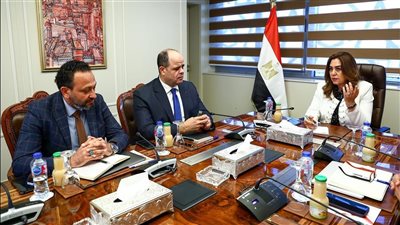 وزيرة التنمية المحلية تتابع تحسين منظومة المخلفات والنظافة بالقاهرة والجيزة