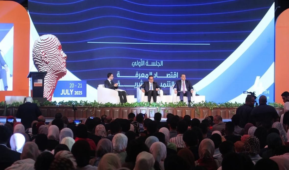 وزير الثقافة يفتتح