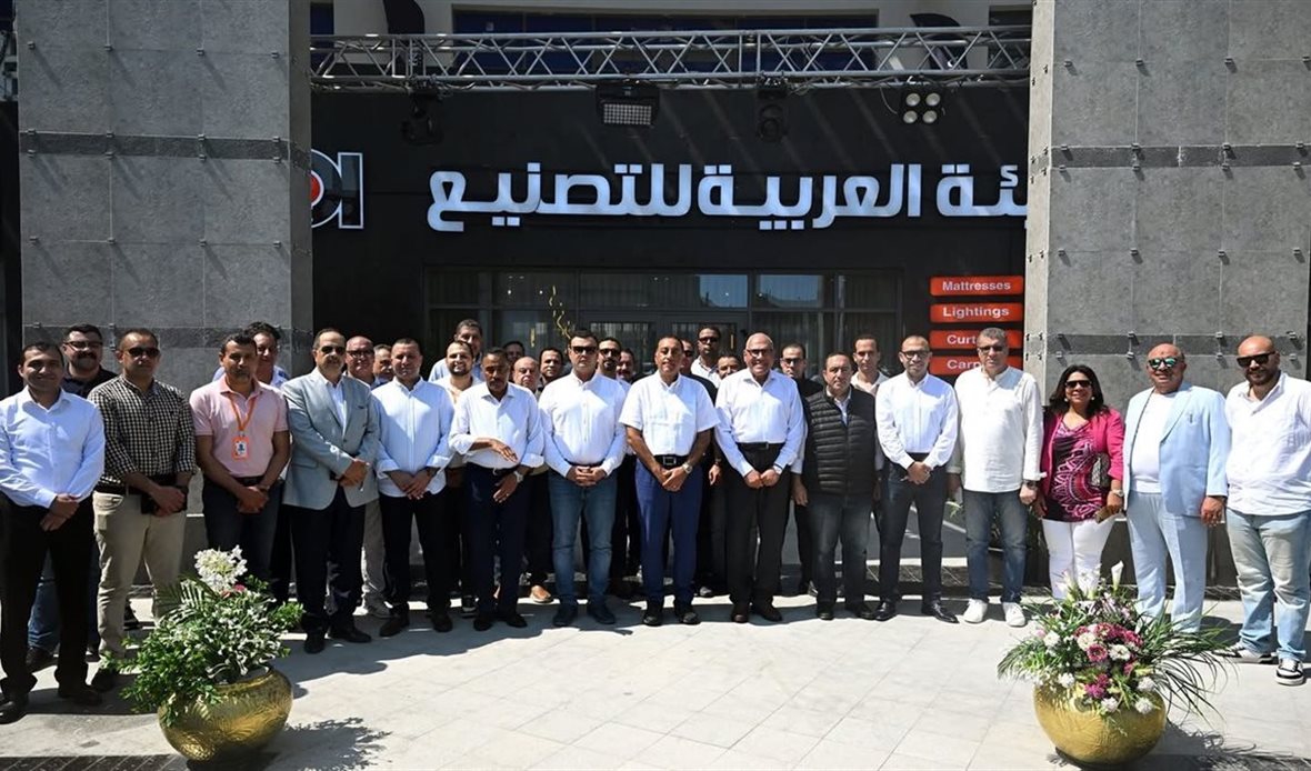 رئيس الوزراء يفتتح