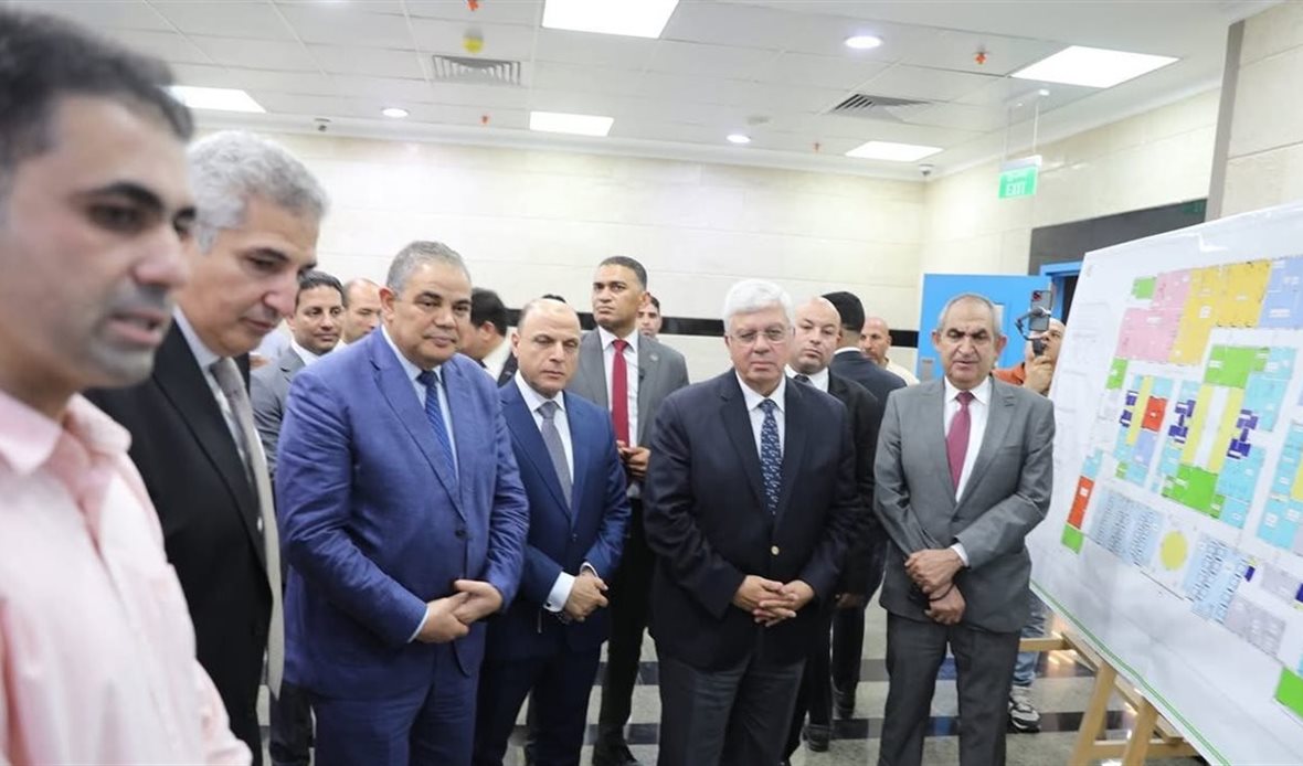 افتتح وزير التعليم