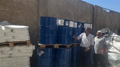 ضبط 7.5 طن صلصة طماطم مجهولة المصدر بالشرقية