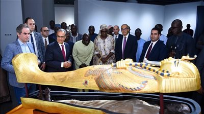 مصر تهدي مستنسخ مومياء توت عنخ آمون إلى متحف إفريقي في داكار