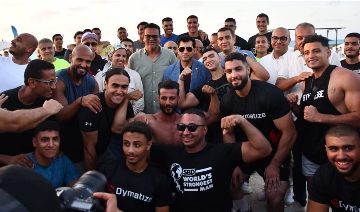 وزير الرياضة يتابع