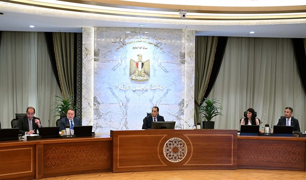 رئيس الوزراء مصطفى