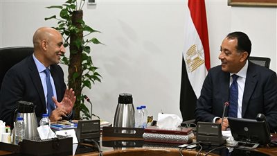رئيس الوزراء يبحث مع وزير التعليم مستجدات تطوير 94 منهجًا وخفض الكثافات وتوسيع المدارس اليابانية والبرمجة