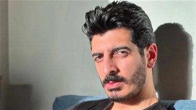 النيابة تطلب تقارير السلاح الناري في قضية التيك توكر شاكر محظور