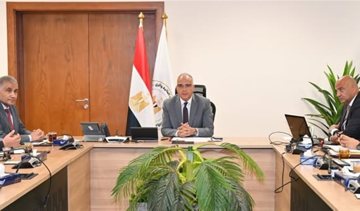 وزير الري يوجّه باستمرار