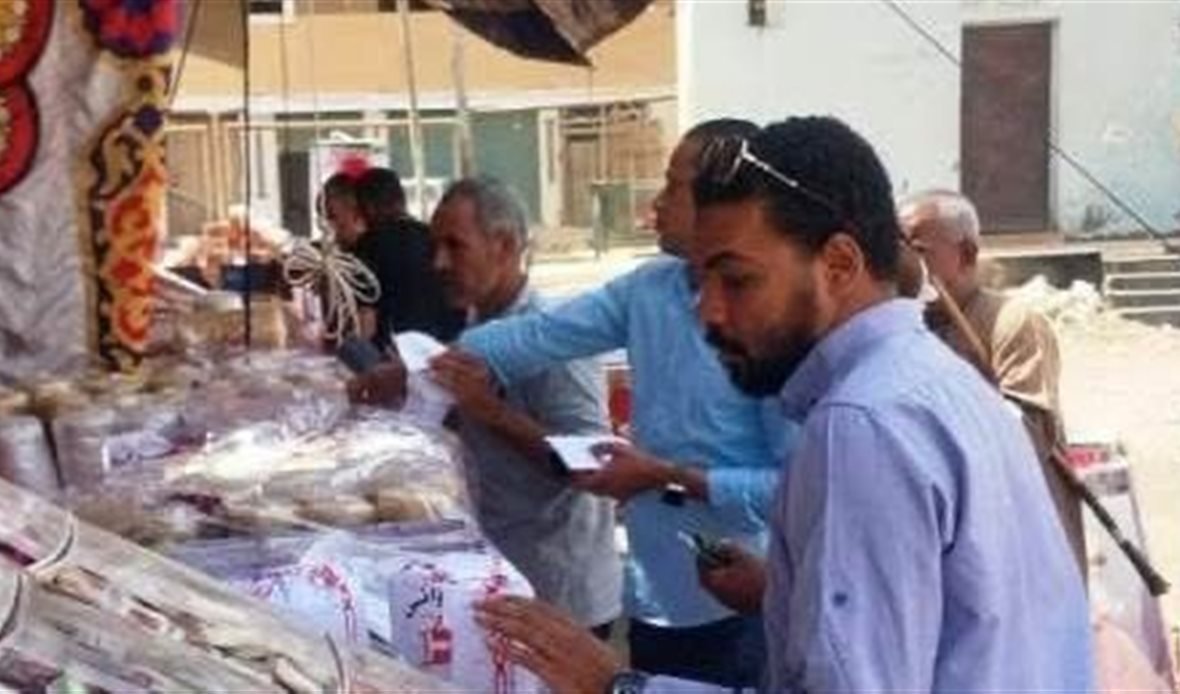 ضبط حلوى المولد الفاسدة