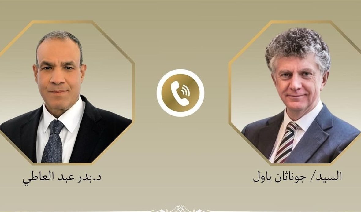 اتصال هاتفي بين وزير