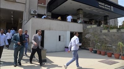 محافظ أسيوط يتابع حالة مصابي حادث انقلاب الأتوبيس