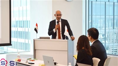 مصر تتسلم النسخة الأولى من كتاب الرياضيات المطور للصف الأول الابتدائي وتبحث مع سبريكس إدخال مناهج برمجة وذكاء اصطناعي بالمدارس اليابانية