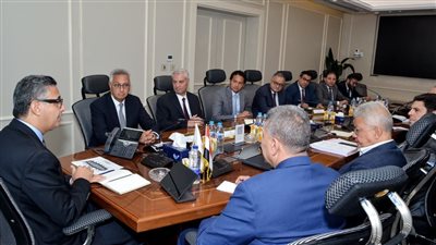 وزير التموين يبحث مع سامكريت مستجدات تنفيذ المستودع الاستراتيجي بالسويس لتعزيز الأمن الغذائي