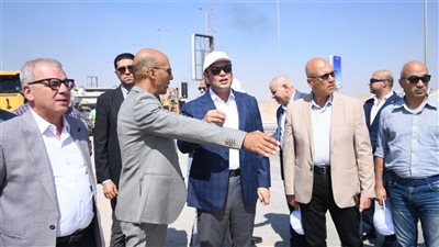 وزير الإسكان يتفقد محور التسعين الشمالي بالقاهرة الجديدة لمتابعة أعمال التطوير والبنية التحتية وتحسين خدمات النقل وربط المحاور الرئيسية بالمدينة