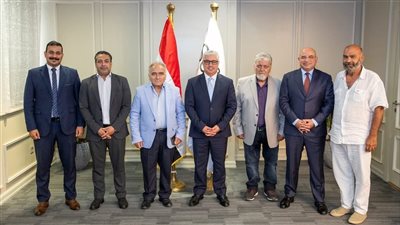 اقتصادية قناة السويس توقع أول استثمار صناعي يوناني بالقنطرة غرب
