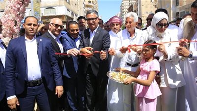 وزير التموين يفتتح مشروعات تموينية وتجارية بمطروح