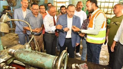 ترشيد النفقات بأسيوط وتطوير ورشة المحابس والمعدات التالفة